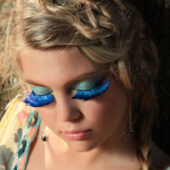 Gene-false-Look-glamour