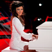 Paula-Seling-se-bucura-de-fiecare-moment-petrecut-pe-scena