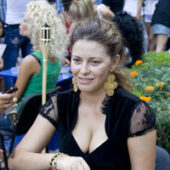 Rita-Muresan-te-indeamna-Fii-feminina-intr-o-lume-a-barbatilor