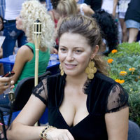 Rita-Muresan-te-indeamna-Fii-feminina-intr-o-lume-a-barbatilor
