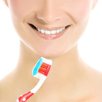 Septembrie-luna-sensibilitatii-dentare-Colgate