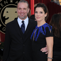 1a1abndra_bullock_and_jesse_james
