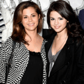 -0a0a0a0aselena_gomez_mamma_mandy_teef