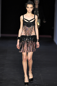 -0a0a0a0a0a0a0a0apoza_roberto_cavalli_2_catalina