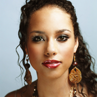 -0Alicia-Keys_11