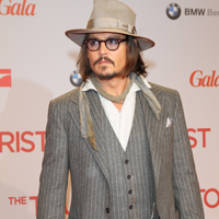 Johnny Depp se lanseaza in muzica