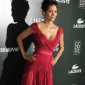 Halle-Berry-0211_01