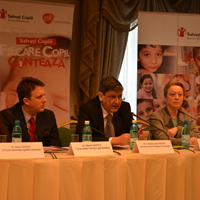 Prezidiu_conferinta