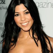 kourtney-kardashian-face-54efdg