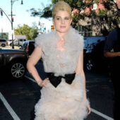 kelly_osbourne_ruffled_pink_b