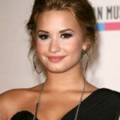 lovato81