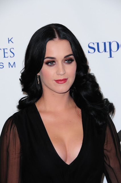 Katy Perry, in duet cu o fetita bolnava de autism