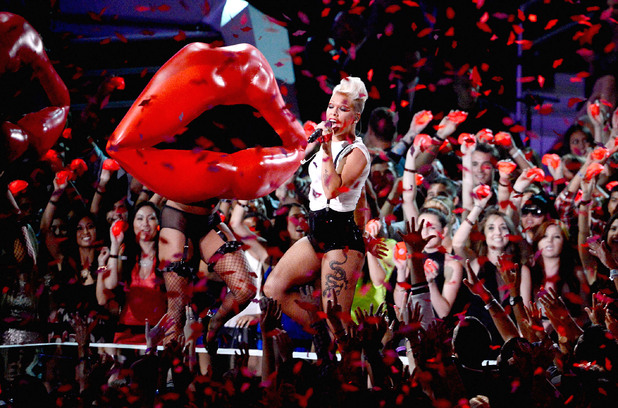 music_mtv_vma_ceremony_gallery_3