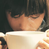Astenia de toamnă – cum să nu cazi în plasa melancoliei
