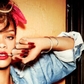 Rihanna-Diamonds-608