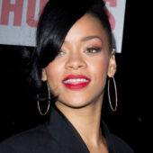rihanna-5-2012