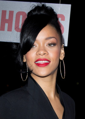 rihanna-5-2012