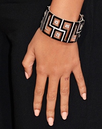 BeyonceKnowlesNailsPinkNailPolishlPWoy0UJ98el