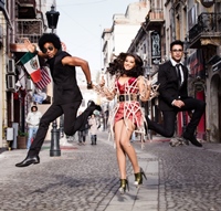 Mandinga playing happiness