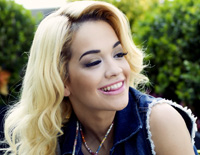 Rita Ora este o Material Girl
