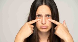 cearcănele de ce apar si cum le tratam