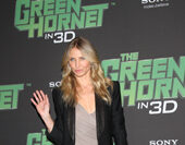 Cameron Diaz isi incearca norocul in moda
