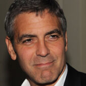 George Clooney, din nou singur