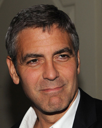 George Clooney, din nou singur