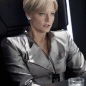 Armani a creat costumele lui Jodie Foster din productia Elysium