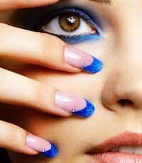 Oja glitter seducatoare si in trend