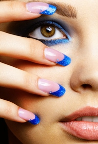 Oja glitter seducatoare si in trend