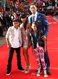 -smith-and-kids-396x580