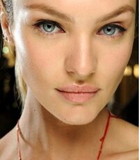 Candice Swanepoel spune ca frumusetea nu e de ajuns pentru a reusi in viata