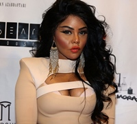 Rapperita Lil Kim este insarcinata