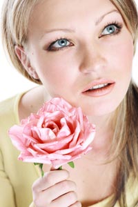 Rosebood--Blossom.-Simfonie-de-culori-si-arome