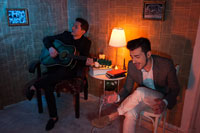 Eselamor, cel mai recent single Sunrise Inc