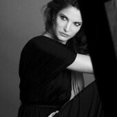 Stephanie Seymour, colaborare cu Estee Lauder
