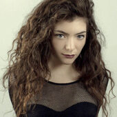 Lorde, colaborare cu MAC Cosmetics