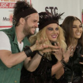 Vedete pe covorul verde: decernarea premiilor Media Music Awards
