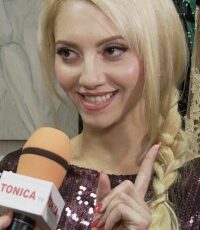 Tinute de Revelion cu Simona Nae