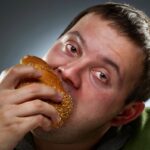 5 modalitati de a identifica foamea emotionala