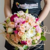 De Paste, fa un cadou colorat si inmiresmat cu Florariamobila.ro
