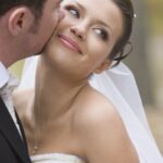 Rochia scurta de mireasa pentru femeia noncoformista