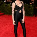 Cele mai cunoscute vedete au dat gres cu tinutele la MET Gala 2015