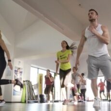 Pregateste-ti corpul de plaja cu ajutorul exercitiilor Functional HIIT!