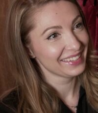 Mirela Diaconu, creatoarea care da refresh modei