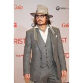 Johnny Depp, imaginea celui mai nou parfum Dior