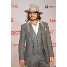 Johnny Depp, imaginea celui mai nou parfum Dior