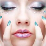 Unghiile multicolore, elementul cheie pentru un look fashionable