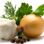 Alimente care anihileaza mirosul de usturoi